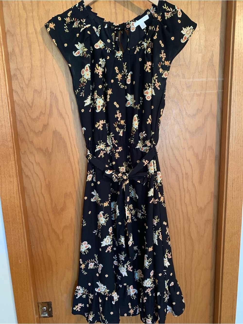 Lauren Conrad Women's Black Floral Tie-Waist Midi Dress, Small